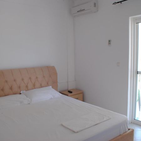 Hotel Mikela คซามิล ภายนอก รูปภาพ