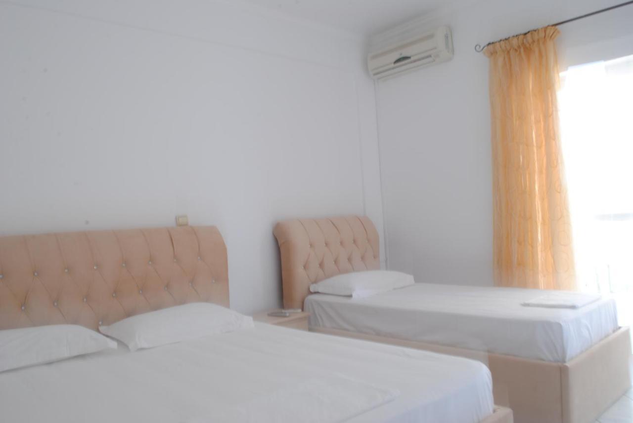 Hotel Mikela คซามิล ภายนอก รูปภาพ